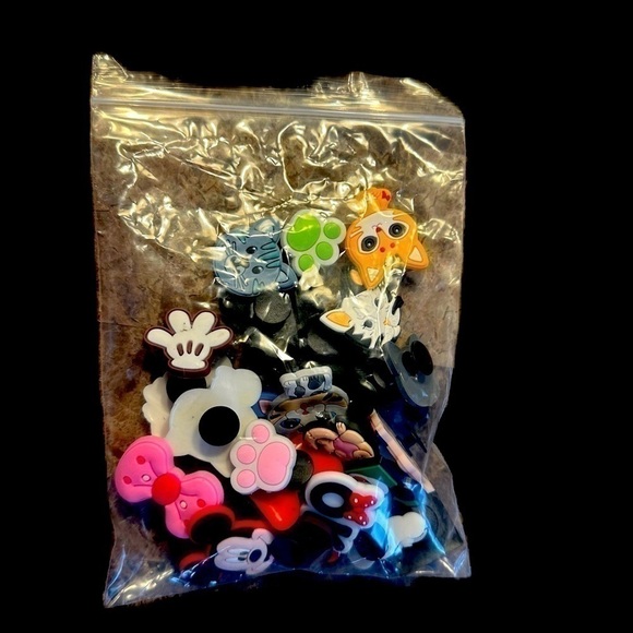 Jibbits for Crocs - NWOT - Picture 2 of 2